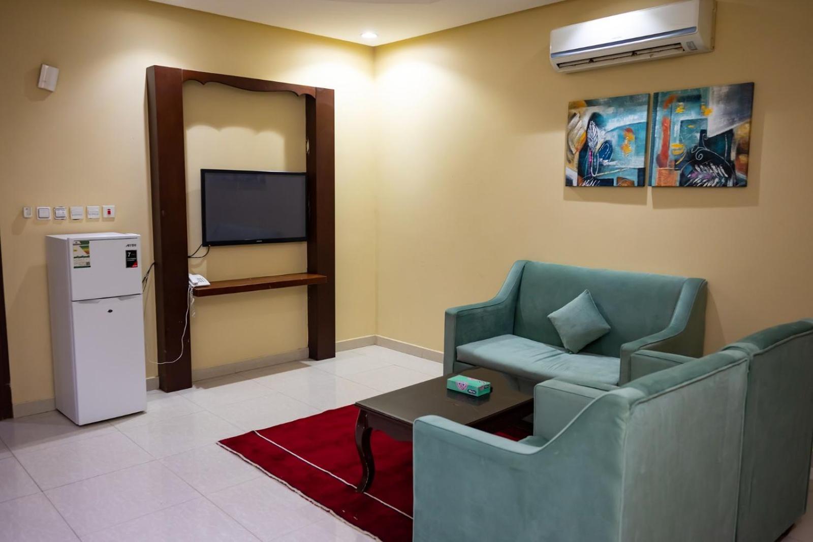 Quiet 3 * Riyadh